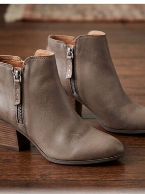 FRYE booties In Nubuck Leather  7